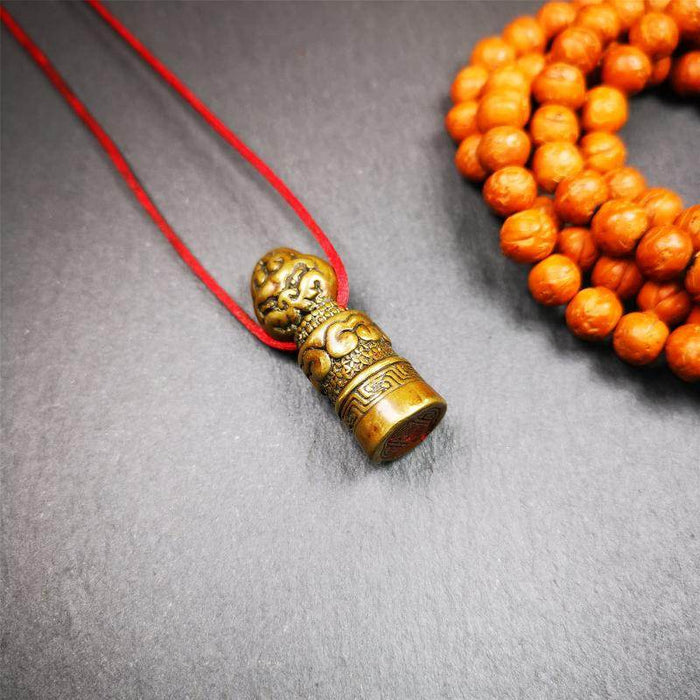 Snow Lion Seal,Lucky Knot Symbol - Tibetan Buddhist art, detailed view