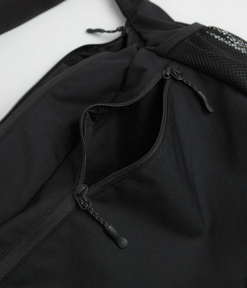Snow Peak Everyday Use Middle Shoulder Bag in Black
