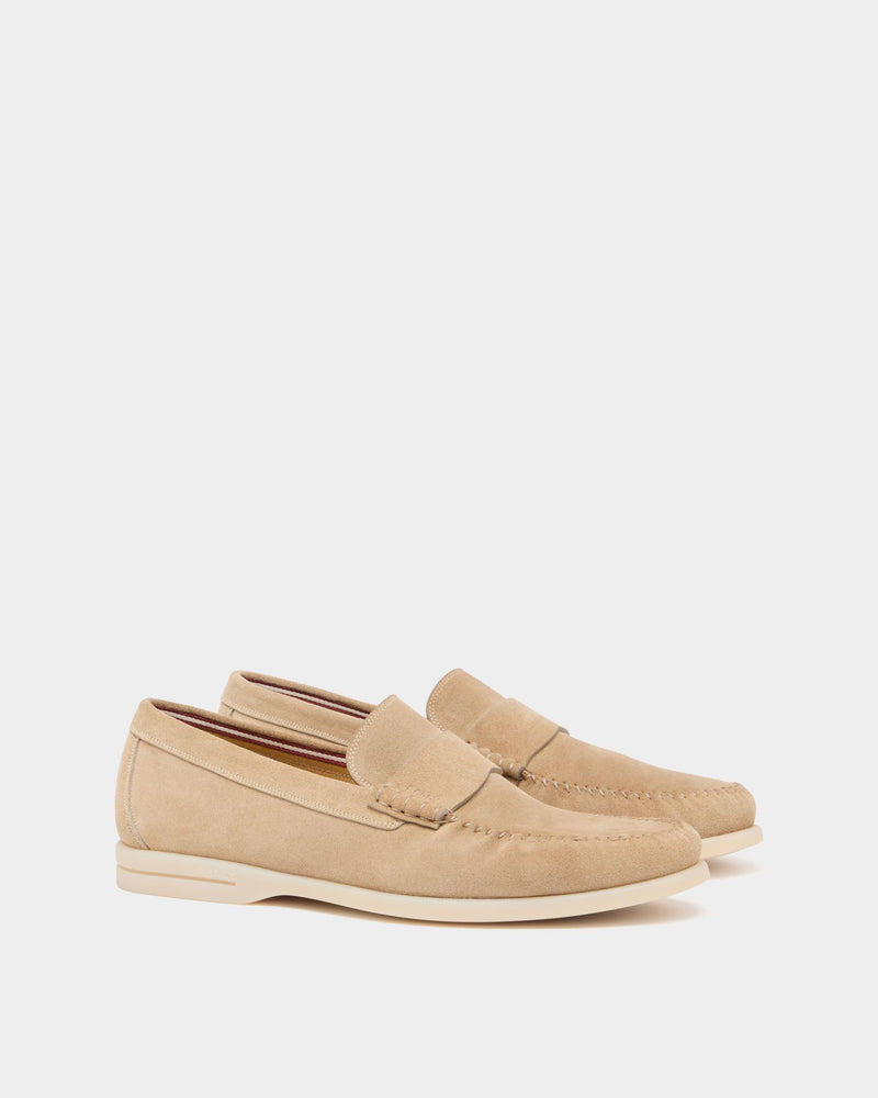Switz Moc Loafer in Light Beige Suede