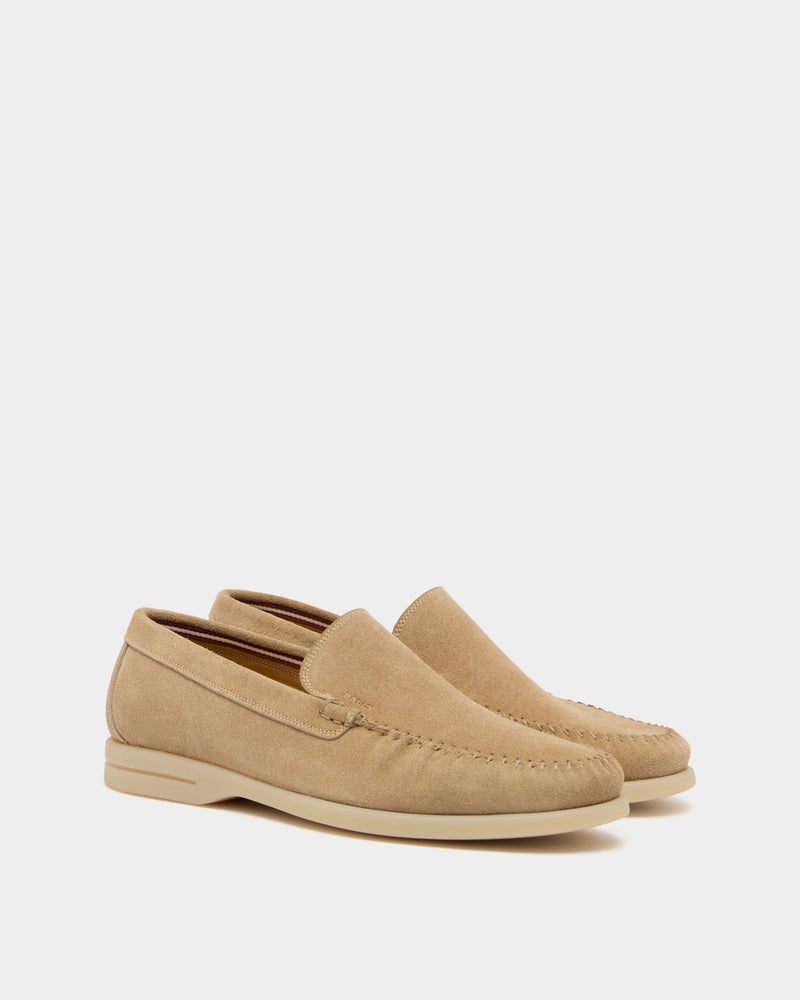 Switz Moc Loafer in Light Beige Suede