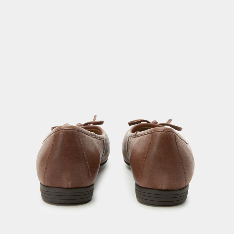 Talya Gingerbread Shoe | Alegria Shoes