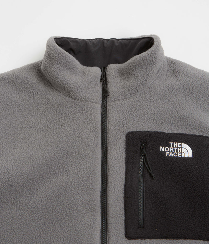The North Face Yumiori Reversible Jacket in TNF Black and Smoke