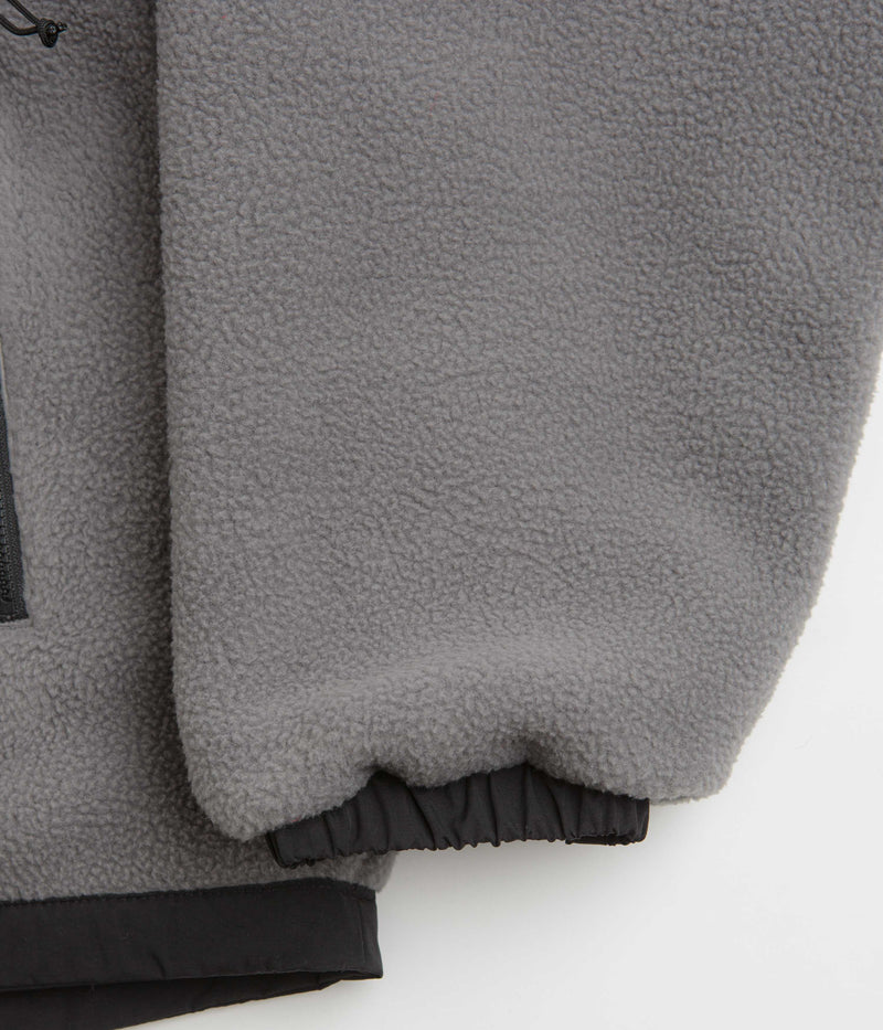 The North Face Yumiori Reversible Jacket in TNF Black and Smoke