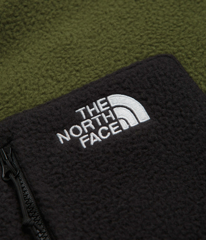 The North Face Yumiori Reversible Jacket in TNF Black and Woodland Green