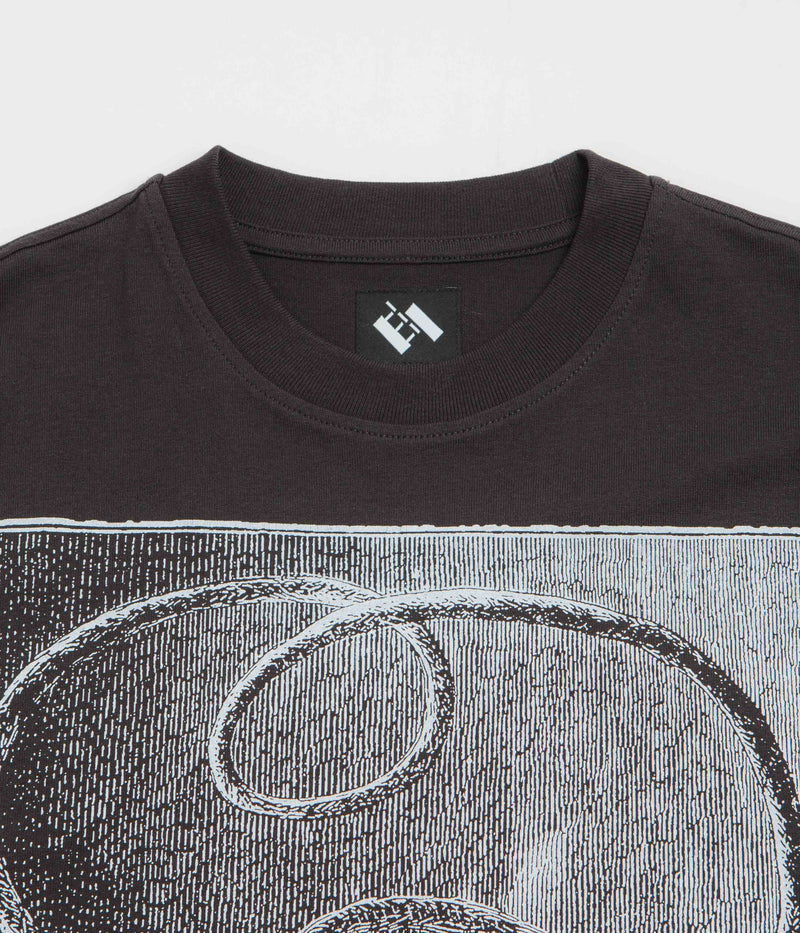 The Trilogy Tapes Serpent T-Shirt in Black