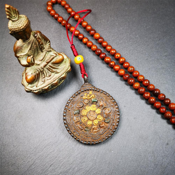 Troma Nagmo Melong 2.2" - Tibetan Buddhist art, close-up detail