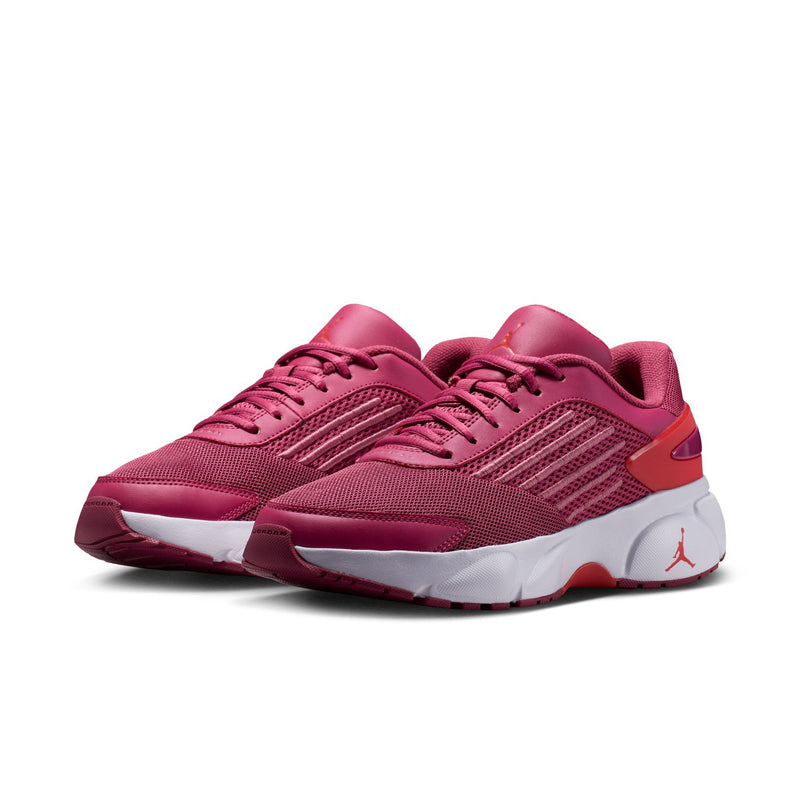 Women’s berry pink lace-up running shoes with ridged synthetic overlays and white outsole
