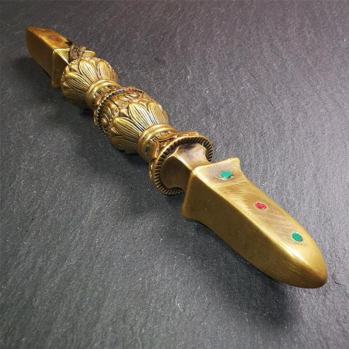 Unique Vajra 6.5" - Tibetan Buddhist vajra, detailed view