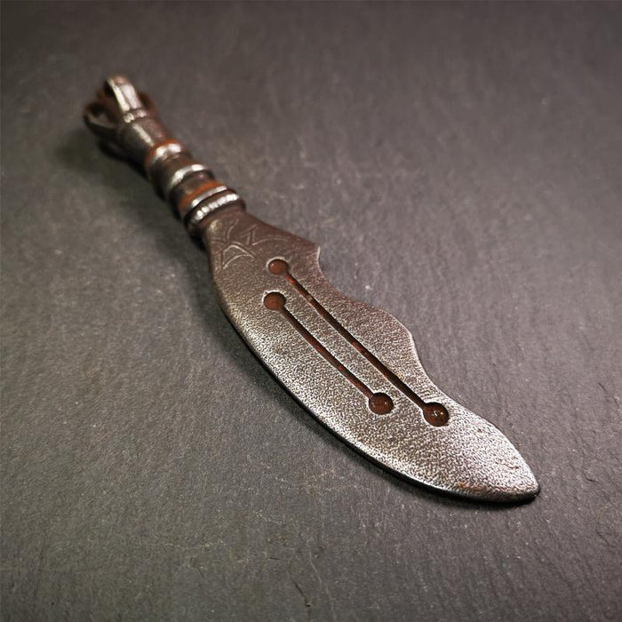 Vajra Knife 6.3" - Tibetan Buddhist vajra, close-up detail