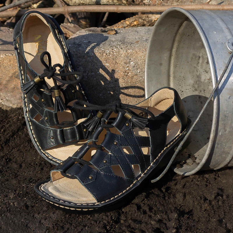 Valerie Black Burnish Sandal | Alegria Shoes