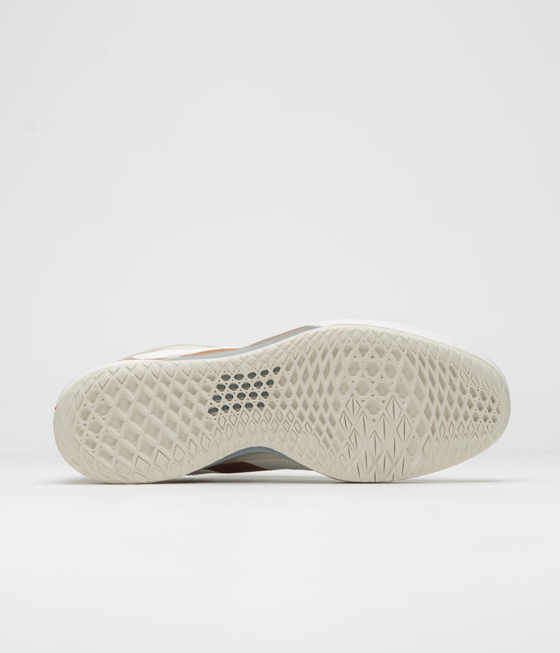 Vans Skate AVE 2.0 Shoes in Brown Sugar