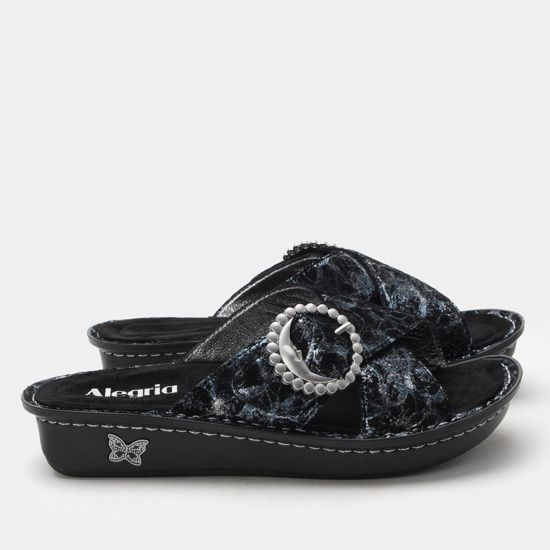 Vanya Moon Shadow Silver Sandal | Alegria Shoes
