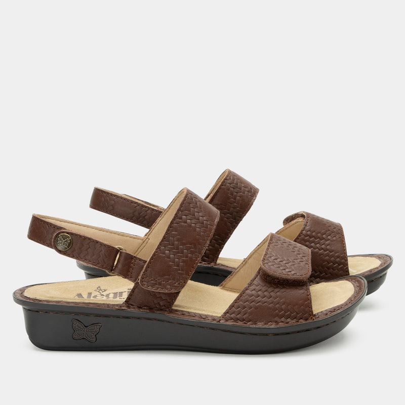 Verona Basketry Coffee Sandal | Alegria Shoes