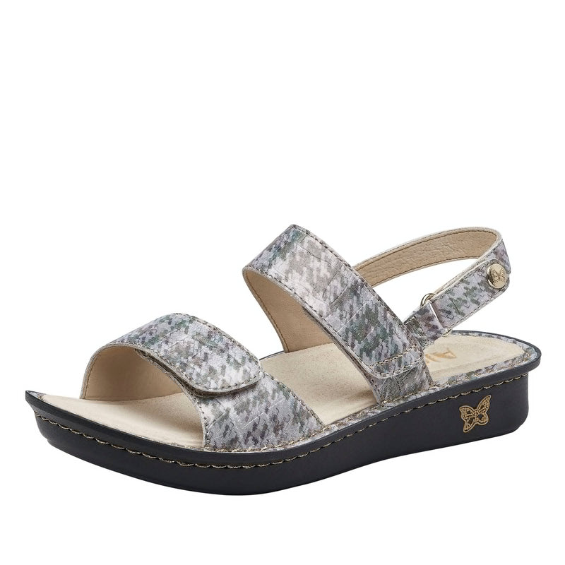 Verona Sassy Earth Sandal | Alegria Shoes