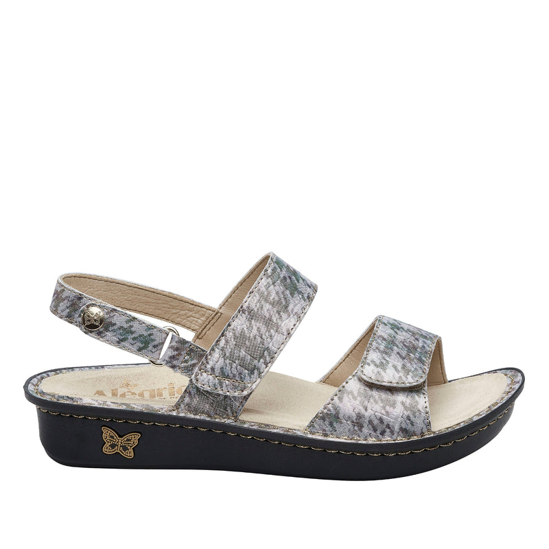 Verona Sassy Earth Sandal | Alegria Shoes