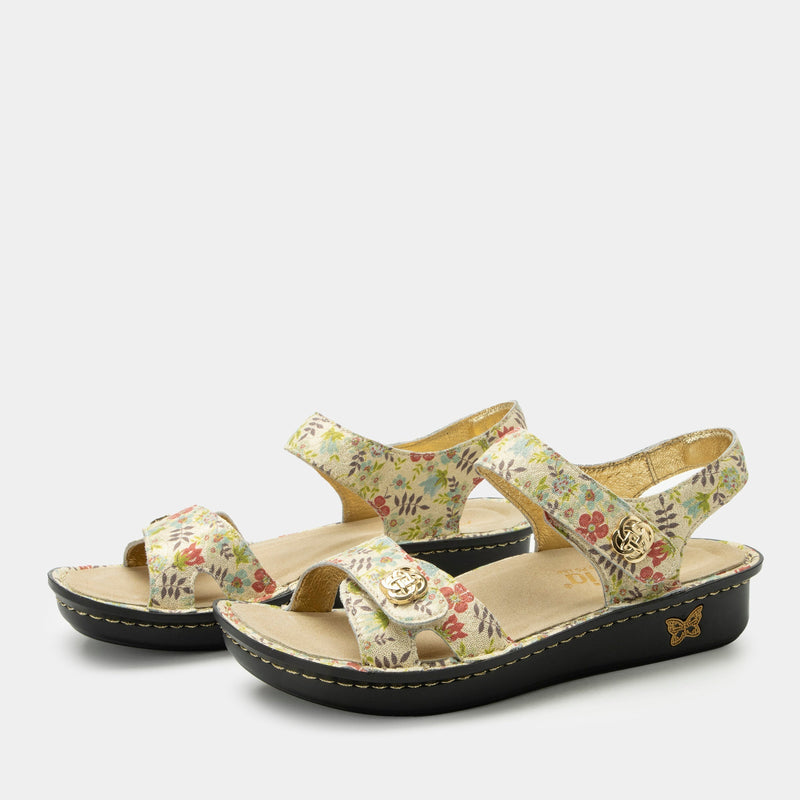 Vienna Good As Gold Sandal | Alegria Shoes