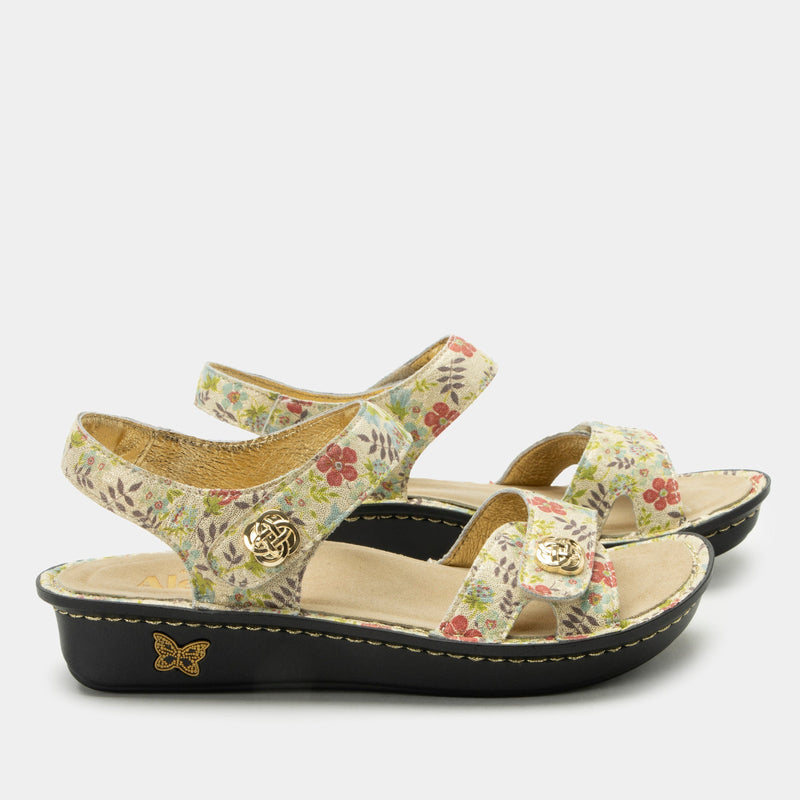 Vienna Good As Gold Sandal | Alegria Shoes