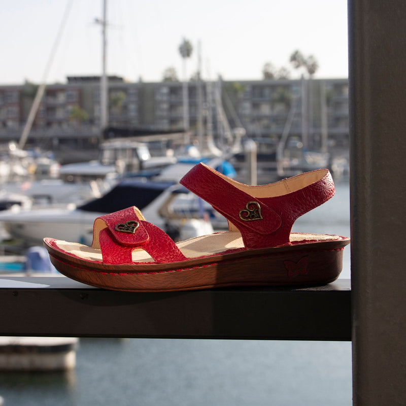 Vienna Roman Candle Coral Sandal | Alegria Shoes