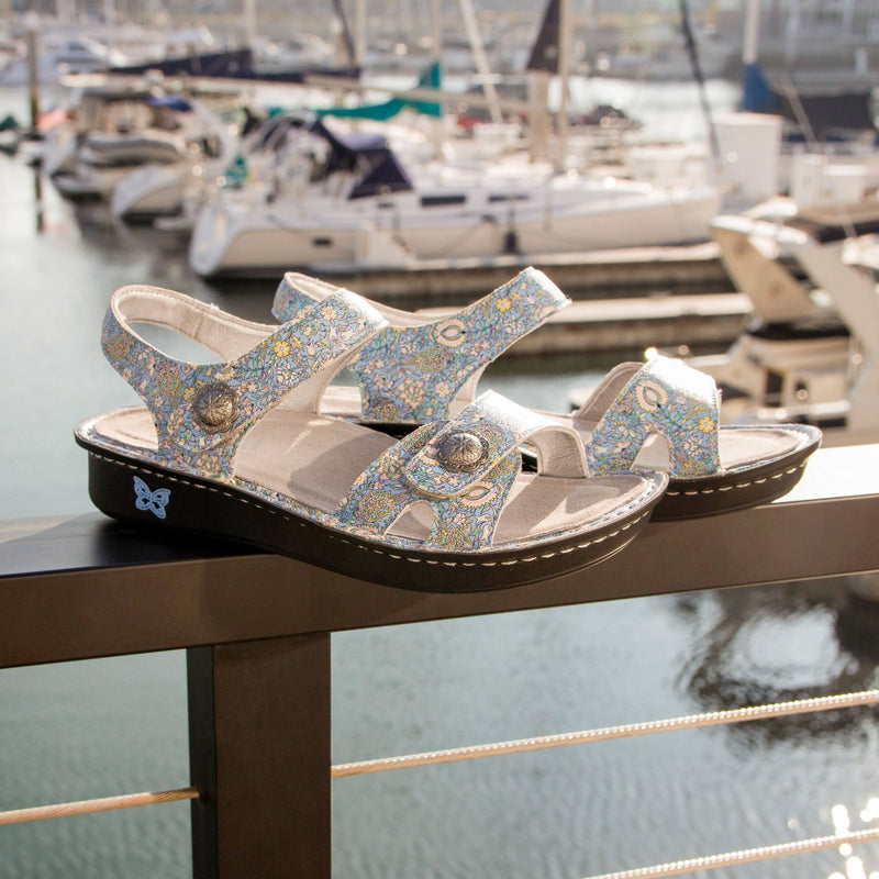 Vienna Smooth Jazz Sandal | Alegria Shoes