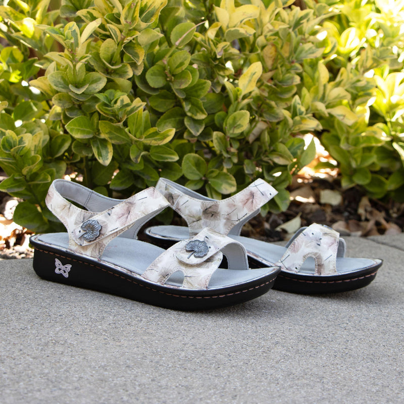 Vienna Soft As I Leaf You Sandal | Alegria Shoes
