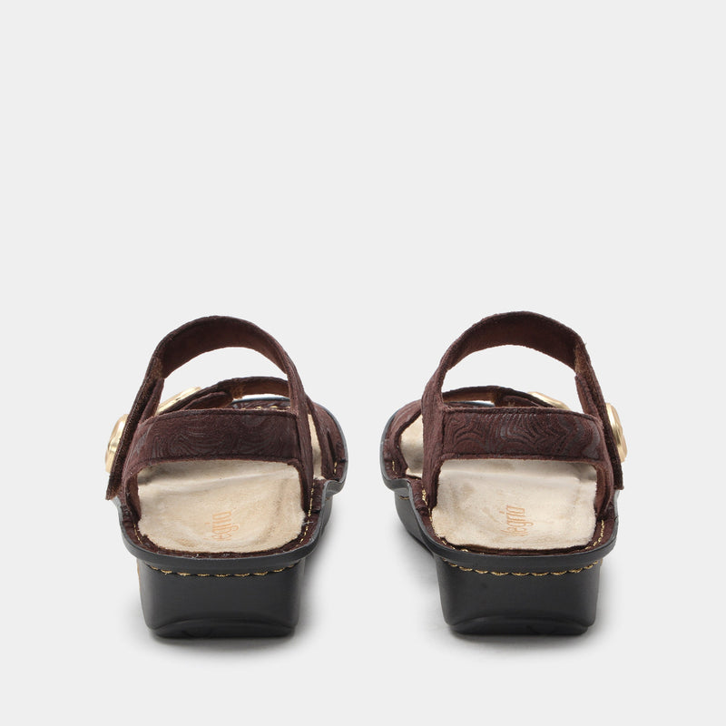 Vienna Swirling Brown Sandal | Alegria Shoes