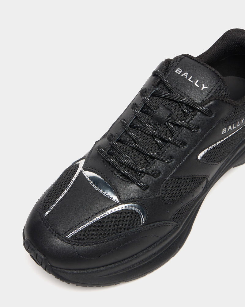 Woge Sneaker in Black and Silver Fabric