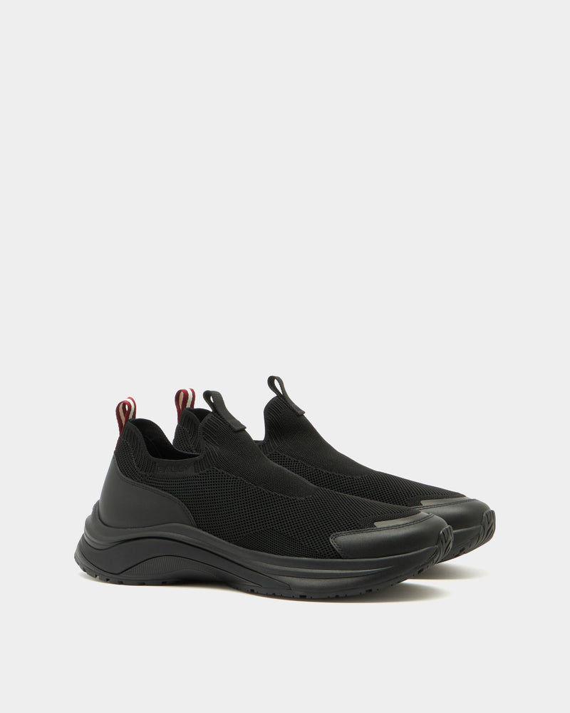 Woge Sneaker in Black Fabric