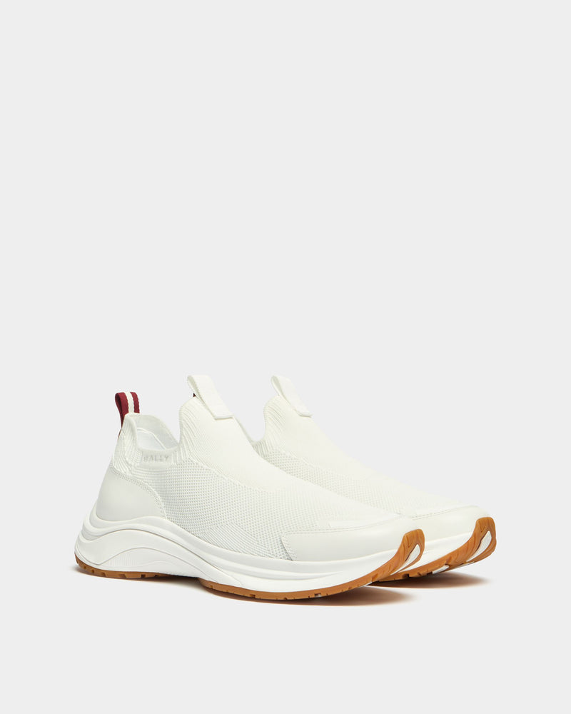 Woge Sneaker in White Fabric