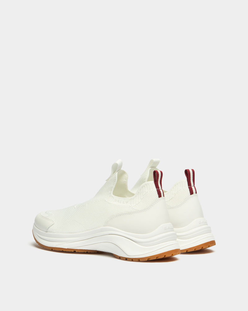 Woge Sneaker in White Fabric