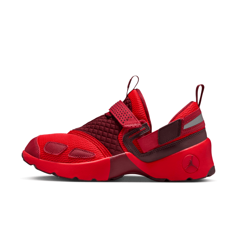 Women's Jordan Trunner LX "Chile Red"