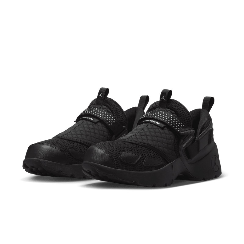 Women's Jordan Trunner LX "Triple Black"