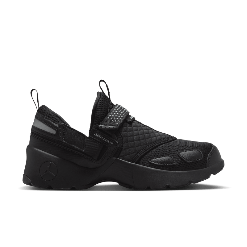 Women's Jordan Trunner LX "Triple Black"