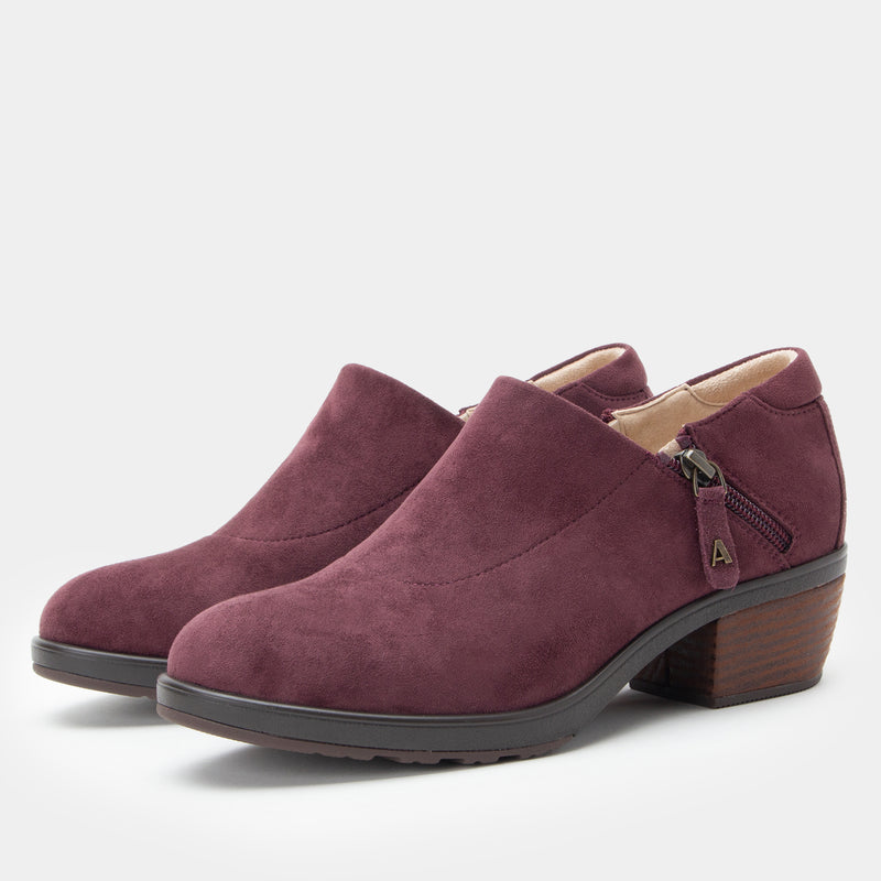 Wynne Merlot Shoe