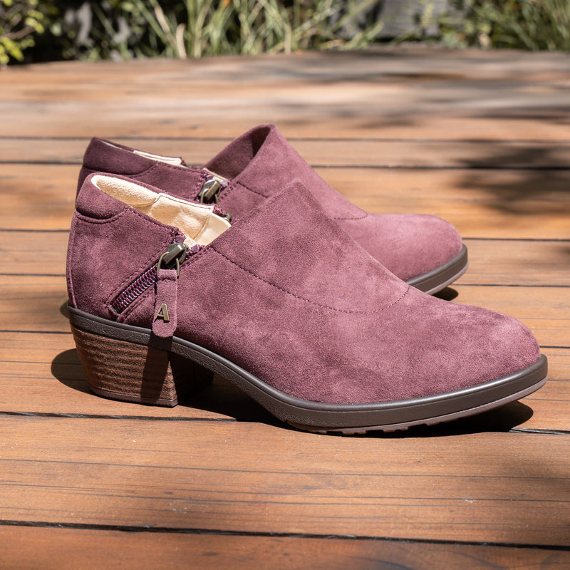 Wynne Merlot Shoe