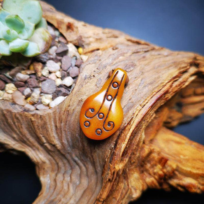 Yak Bone Amulet, Bead Counter Pendant for Mala - Tibetan Buddhist mala beads, detailed view