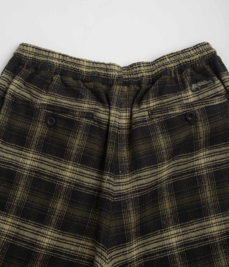 Yardsale Shoreline Plaid Shorts in Black and Grey