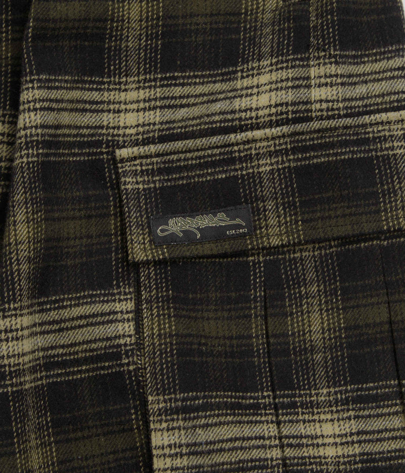 Yardsale Shoreline Plaid Shorts in Black and Grey