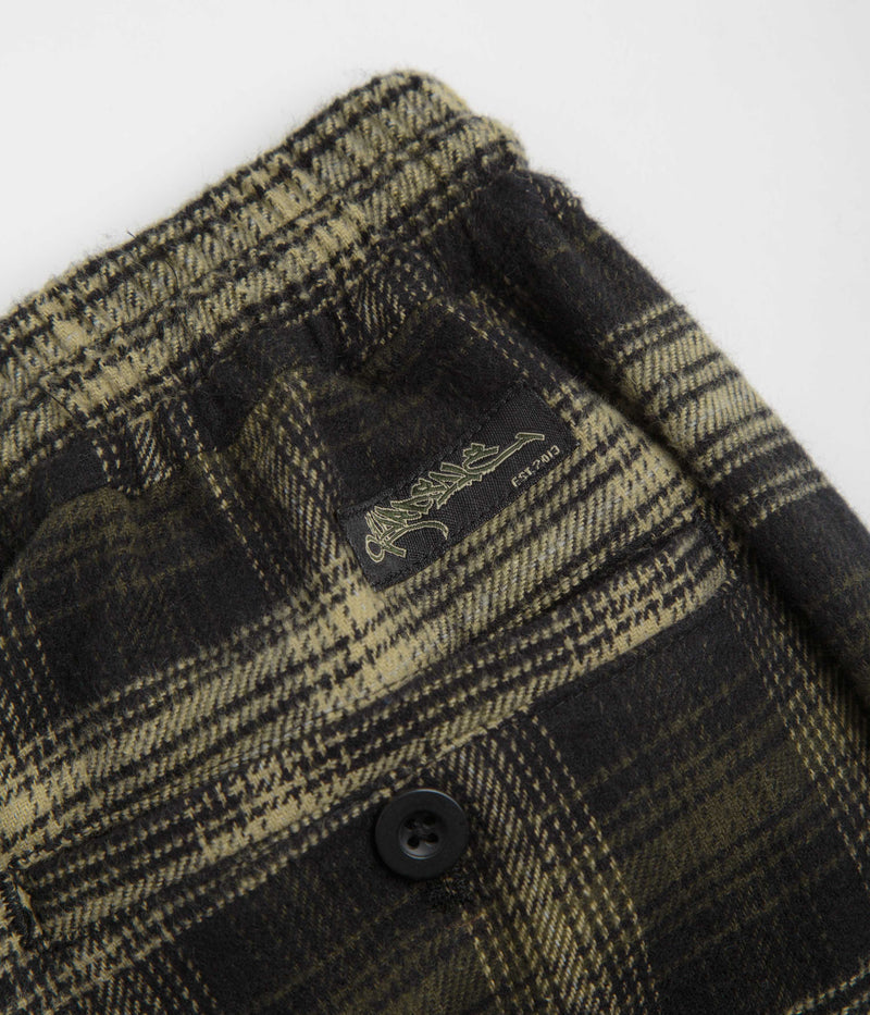 Yardsale Shoreline Plaid Shorts in Black and Grey