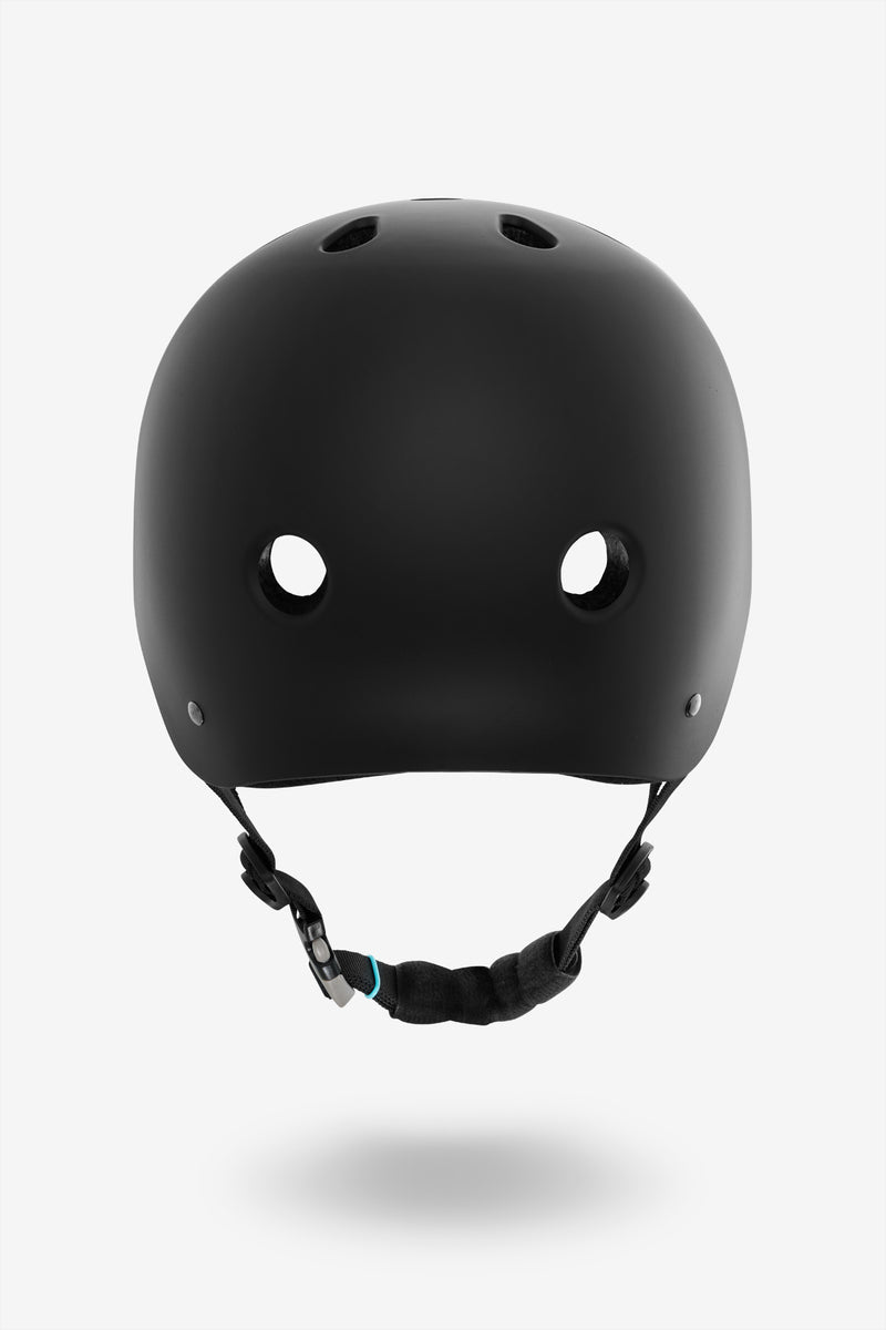 YEPA T-Shell matte black helmet with top ventilation holes and chin strap